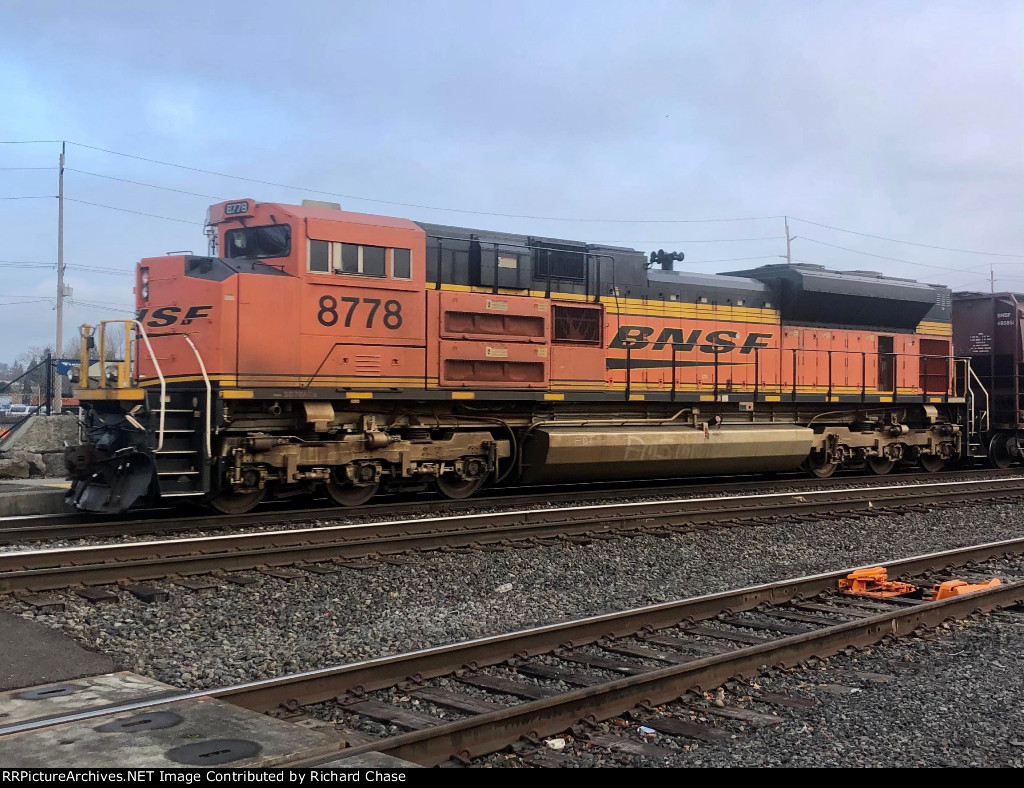 BNSF 8778